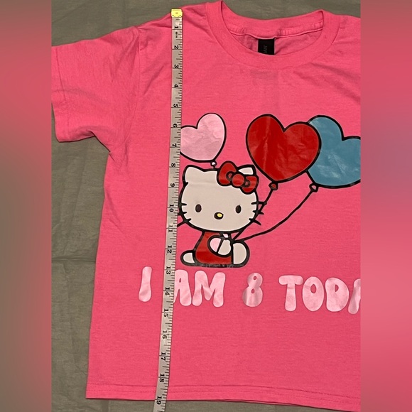 Hello Kitty Pink Birthday T-Shirt “8” Gildan Sz XS - Picture 5 of 6